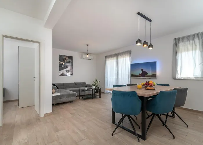 Apartman Cviki Appartamento Traù