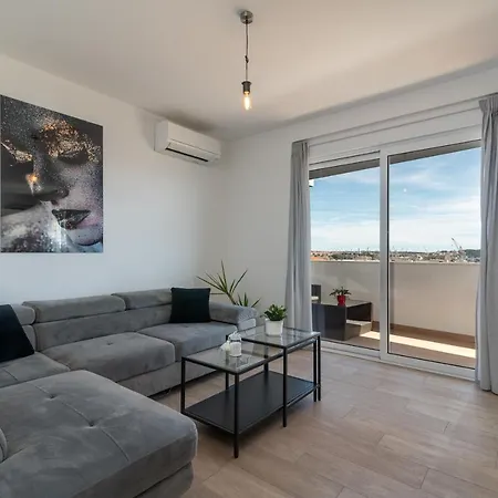 Appartamento Apartman Cviki Traù